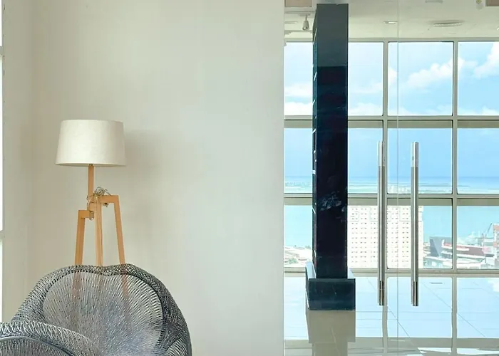 View 1room Unit In Business Park Steps Away From Ayala Mall With Rooftop Pool, Premium Bed And Fast Wifi Apartment Cebu